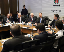 Governador Carlos Massa Ratinho Junior durante a primeira reunião de trabalho com a equipe de secretários de Estado.  -  Curitiba, 02/01/2019  -  Foto: José Fernando Ogura/ANPr