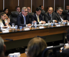 Governador Carlos Massa Ratinho Junior durante a primeira reunião de trabalho com a equipe de secretários de Estado.  -  Curitiba, 02/01/2019  -  Foto: José Fernando Ogura/ANPr