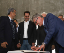Governador Carlos Massa Ratinho Junior participa da posse do secretário da Agricultura e Abastecimento, Norberto Ortigara.  -  Curitiba, 03/01/2018  -  Foto: Rodrigo Félix Leal