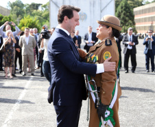 Governador Carlos Massa Ratinho Júnior participa da cerimônia de troca de comando da Polícia Militar do Paraná. O novo camandante-geral é o coronel Péricles de Matos. Ele substitui no cargo a coronel Audilene Dias Rocha.  -  Curitiba, 08/01/2019  -  Foto: José Fernando Ogura/ANPr