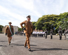 Governador Carlos Massa Ratinho Júnior participa da cerimônia de troca de comando da Polícia Militar do Paraná. O novo camandante-geral é o coronel Péricles de Matos. Ele substitui no cargo a coronel Audilene Dias Rocha.  -  Curitiba, 08/01/2019  -  Foto: José Fernando Ogura/ANPr