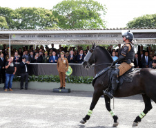 Governador Carlos Massa Ratinho Júnior participa da cerimônia de troca de comando da Polícia Militar do Paraná. O novo camandante-geral é o coronel Péricles de Matos. Ele substitui no cargo a coronel Audilene Dias Rocha.  -  Curitiba, 08/01/2019  -  Foto: José Fernando Ogura/ANPr