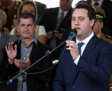 Governador Carlos Massa Ratinho Júnior participa da cerimônia de troca de comando da Polícia Militar do Paraná. O novo camandante-geral é o coronel Péricles de Matos. Ele substitui no cargo a coronel Audilene Dias Rocha.  -  Curitiba, 08/01/2019  -  Foto: José Fernando Ogura/ANPr
