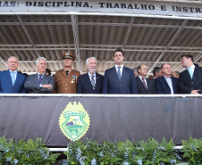 Governador Carlos Massa Ratinho Júnior participa da cerimônia de troca de comando da Polícia Militar do Paraná. O novo camandante-geral é o coronel Péricles de Matos. Ele substitui no cargo a coronel Audilene Dias Rocha.  -  Curitiba, 08/01/2019  -  Foto: Rodrigo Félix Leal