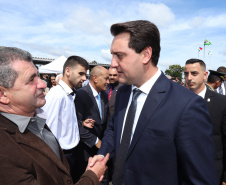 Governador Carlos Massa Ratinho Júnior participa da cerimônia de troca de comando da Polícia Militar do Paraná. O novo camandante-geral é o coronel Péricles de Matos. Ele substitui no cargo a coronel Audilene Dias Rocha.  -  Curitiba, 08/01/2019  -  Foto: Rodrigo Félix Leal