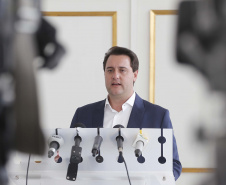 O governador Carlos Massa Ratinho Júnior reuniu-se com seus secretários, nesta terça-feira (08) e anunciou novas medidas administrativas. Curitiba, 08-01-2019.Foto: Arnaldo Alves / ANPr.