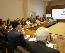 O governador Carlos Massa Ratinho Júnior reuniu-se com seus secretários, nesta terça-feira (08) e anunciou novas medidas administrativas. Curitiba, 08-01-2019.Foto: Arnaldo Alves / ANPr.
