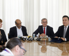 O secretário da Fazenda Renê de Oliveira Garcia Junior, detalha em entrevista coletiva a situação das contas do Estado, do novo SIAF, Sistema de Gestão Financeira do Governo e as medidas que vem adotando. - Curitiba, 10-01-19.Foto: Arnaldo Alves / ANPr.