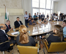 O secretário da Fazenda Renê de Oliveira Garcia Junior, detalha em entrevista coletiva a situação das contas do Estado, do novo SIAF, Sistema de Gestão Financeira do Governo e as medidas que vem adotando. - Curitiba, 10-01-19.Foto: Arnaldo Alves / ANPr.