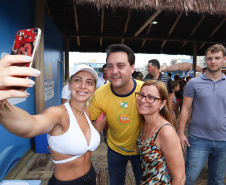 O governador Carlos Massa Ratinho Junior, caminhou na Orla de Matinhos e participou do lançamento das atividades esportivas na Operação Verão Paraná, com o Jogo dos Atletas, na arena multiuso. Foto: Rodrigo Felix Leal/ANPR