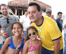 O governador Carlos Massa Ratinho Junior, caminhou na Orla de Matinhos e participou do lançamento das atividades esportivas na Operação Verão Paraná, com o Jogo dos Atletas, na arena multiuso. Foto: Rodrigo Felix Leal/ANPR