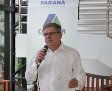 O presidente da Companhia de Habitação do Paraná (Cohapar), Jorge Lange, realizou a primeira reunião trabalho com os funcionários da empresa nesta segunda-feira (14). A assinatura do termo de posse aconteceu na última sexta-feira (11), após a indicação do governador Carlos Massa Ratinho Junior ter sido aprovada pelo Conselho de Administração da companhia.  Curitiba, 14/01/2019  -  Foto: Cohapar