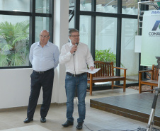 O presidente da Companhia de Habitação do Paraná (Cohapar), Jorge Lange, realizou a primeira reunião trabalho com os funcionários da empresa nesta segunda-feira (14). A assinatura do termo de posse aconteceu na última sexta-feira (11), após a indicação do governador Carlos Massa Ratinho Junior ter sido aprovada pelo Conselho de Administração da companhia.  Curitiba, 14/01/2019  -  Foto: Cohapar