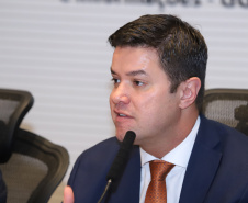 Governador Carlos Massa Ratinho Júnior, durante reunião com a equipe de governo. Na foto, secretário chefe da Casa Civil, Guto Silva.  Curitiba, 15/01/2019 - Foto: Rodrigo Felix Leal/ANPr