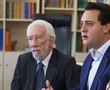 O governador Carlos Massa Ratinho Junior, acompanhou a apresentação das diretrizes de trabalho da nova gestão para a Educação, em encontro com o secretário Renato Feder e funcionários da Secretaria de Educação e do Esporte.Curitiba, 17-01-19.Foto: Foto: Rodrigo Félix Leal