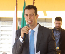 O governador Carlos Massa Ratinho Junior, acompanhou a apresentação das diretrizes de trabalho da nova gestão para a Educação, em encontro com o secretário Renato Feder (foto) e funcionários da Secretaria de Educação e do Esporte.Curitiba, 17-01-19.Foto: Foto: Rodrigo Félix Leal