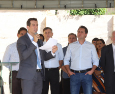 O governador Carlos Massa Ratinho Junior, acompanhou a apresentação das diretrizes de trabalho da nova gestão para a Educação, em encontro com o secretário Renato Feder e funcionários da Secretaria de Educação e do Esporte.Curitiba, 17-01-19.Foto: Foto: Rodrigo Félix Leal