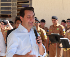 O governador Carlos Massa Ratinho Junior, acompanhou a apresentação das diretrizes de trabalho da nova gestão para a Educação, em encontro com o secretário Renato Feder e funcionários da Secretaria de Educação e do Esporte.Curitiba, 17-01-19.Foto: Foto: Rodrigo Félix Leal
