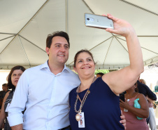 O governador Carlos Massa Ratinho Junior, acompanhou a apresentação das diretrizes de trabalho da nova gestão para a Educação, em encontro com o secretário Renato Feder e funcionários da Secretaria de Educação e do Esporte.Curitiba, 17-01-19.Foto: Foto: Rodrigo Félix Leal