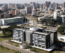 Palácio das Araucárias e Palácio Iguaçu.
Foto: Arnaldo Alves / AENotícias.