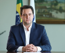 Defensor da parceria com a iniciativa privada, sobretudo para alavancar investimentos na área de infraestrutura, o governador Carlos Massa Ratinho Junior já deixou claro que a Copel e a Sanepar são intocáveis e não serão privatizadas em seu governo.  -  Curitiba, 18/01/2019  -  Foto: Rodrigo Félix Leal