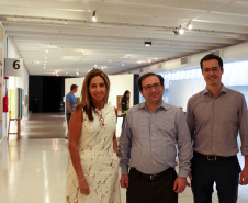 O procurador federal Deltan Dallagnol, coordenador da Operação Lava Jato em Curitiba, e o professor de Harvard, Mathew Stephenson, especializado em estudos sobre corrupção, estiveram no Museu Oscar Niemeyer (MON) nesta sexta-feira (18). Eles foram recebidos pela diretora-presidente Juliana Vosnika.  -  Curitiba, 18/01/2019  -  Foto: Eduardo Alves Cruz/MON