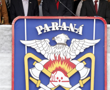 O governador Carlos Massa Ratinho Junior participa da solenidade de troca de comando do Corpo de Bombeiros do Paraná. O coronel Samuel Prestes assume o comando, em substituição ao coronel Antônio Carlos de Morais, que ocupava interinamente o cargo.  -  Curitiba, 21/01/2019  -  Foto: Arnaldo Alves/ANPr