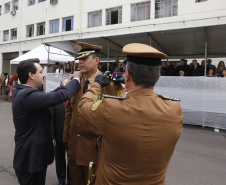 O governador Carlos Massa Ratinho Junior participa da solenidade de troca de comando do Corpo de Bombeiros do Paraná. O coronel Samuel Prestes assume o comando, em substituição ao coronel Antônio Carlos de Morais, que ocupava interinamente o cargo.  -  Curitiba, 21/01/2019  -  Foto: Arnaldo Alves/ANPr
