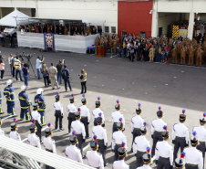 O governador Carlos Massa Ratinho Junior participa da solenidade de troca de comando do Corpo de Bombeiros do Paraná. O coronel Samuel Prestes assume o comando, em substituição ao coronel Antônio Carlos de Morais, que ocupava interinamente o cargo.  -  Curitiba, 21/01/2019  -  Foto: Arnaldo Alves/ANPr