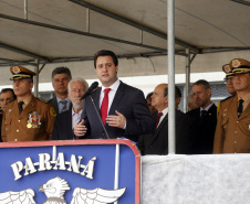 O governador Carlos Massa Ratinho Junior participa da solenidade de troca de comando do Corpo de Bombeiros do Paraná. O coronel Samuel Prestes assume o comando, em substituição ao coronel Antônio Carlos de Morais, que ocupava interinamente o cargo.  -  Curitiba, 21/01/2019  -  Foto: Arnaldo Alves/ANPr