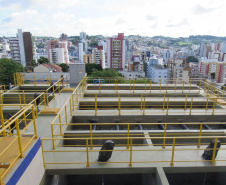 Sanepar investe R$ 40 milhões no abastecimento de Pato Branco. A estação vai tratar 22,8 milhões de litros de água e o sistema vai ter capacidade ampliada para armazenar 13,9 milhões de litros . Na foto, ampliação da estação de tratamento de água vai garantir a produção de 265 litros de água por segundo.    -  Pato Branco, 21/01/2019  -  Foto: Divulgação Sanepar