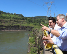 Governador Carlos Massa Ratinho Junior, acompanhado do presidente da Copel, Daniel Pimentel, visita a Usina Governador Bento Munhoz da Rocha Netto (Foz do Areia), no município de Pinhão  -  Pinhão, 22/01/2019  -  Foto: Rodrigo Félix Leal