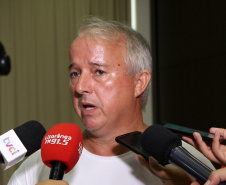 A temporada de verão no Paraná fechou os primeiros 30 dias e os serviços do Governo do Estado foram marcantes ao proporcionarem mais segurança, alternativas de lazer e serviços gratuitos ao veranista. Na foto, o Coordenador de Fiscalização pleo IAP na Operação Verão Paraná 2018/2019, Paulo Kurzlop. - Litoral do Paraná, Operação Verão, 22/01/2019  -  Foto: Divulgação PMPR