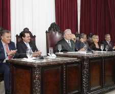 O governador Carlos Massa Ratinho Junior participa da posse de Nestor Baptista na Presidência do Tribunal de Contas do Estado do Paraná.  -  Curitiba, 23-01-19Foto: Arnaldo Alves / ANPr.