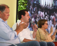 O governador Carlos Massa Ratinho Junior e a ministra da Agricultura, Pecuária e Abastecimento, Tereza Cristina, participam do evento que marca a abertura nacional da colheita da soja. Apucarana, 24/01/2019. Foto: Rodrigo Felix Leal/ANPr