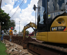A Sanepar está investindo R$ 7,7 milhões na ampliação dos sistemas de abastecimento de água e de coleta e tratamento de esgoto em Palotina. Obras de assentamento das redes de distribuição de água -  Palotina, 25/01/2019  -  Foto: Divulgação Sanepar