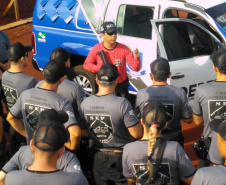 Agentes penitenciários que integram o quadro efetivo do Estado participaram do terceiro curso de escolta prisional realizado na cidade de Maringá. O objetivo foi capacitar esses servidores para compor os grupos especializados do Setor de Escolta Prisional do Departamento Penitenciário do Paraná (Depen).  Foto: Divulgação/Depen
