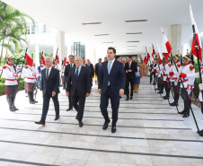 O governador Carlos Massa Ratinho Junior participou nesta sexta-feira (01) da solenidade de posse dos 54 deputados estaduais na Assembleia Legislativa do Paraná. -  Curitiba, 01/02/2019  -  Foto:  Rodrigo Félix Leal/ANPr