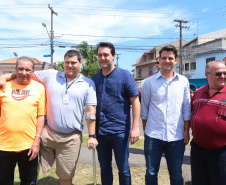 O governador Carlos Massa Ratinho Junior e o prefeito de Curitiba, Rafael Greca, inauguraram neste sábado (02) um parque esportivo no Bairro Novo. A estrutura conta com quadra de futebol com grama sintética, pista de skate com oito obstáculos e quadra poliesportiva. Curitiba,02/02/2019   -  Foto: Rodrigo Félix Leal/ANPr