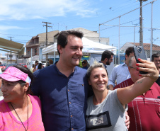 O governador Carlos Massa Ratinho Junior e o prefeito de Curitiba, Rafael Greca, inauguraram neste sábado (02) um parque esportivo no Bairro Novo. A estrutura conta com quadra de futebol com grama sintética, pista de skate com oito obstáculos e quadra poliesportiva. Curitiba,02/02/2019   -  Foto: Rodrigo Félix Leal/ANPr