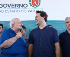 O governador Carlos Massa Ratinho Junior e o prefeito de Curitiba, Rafael Greca, inauguraram neste sábado (02) um parque esportivo no Bairro Novo. A estrutura conta com quadra de futebol com grama sintética, pista de skate com oito obstáculos e quadra poliesportiva. Curitiba,02/02/2019   -  Foto: Rodrigo Félix Leal/ANPr