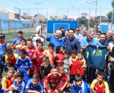 O governador Carlos Massa Ratinho Junior e o prefeito de Curitiba, Rafael Greca, inauguraram neste sábado (02) um parque esportivo no Bairro Novo. A estrutura conta com quadra de futebol com grama sintética, pista de skate com oito obstáculos e quadra poliesportiva. Curitiba,02/02/2019   -  Foto: Rodrigo Félix Leal/ANPr