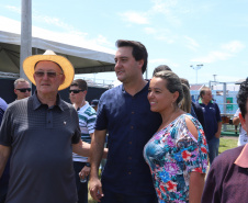 O governador Carlos Massa Ratinho Junior e o prefeito de Curitiba, Rafael Greca, inauguraram neste sábado (02) um parque esportivo no Bairro Novo. A estrutura conta com quadra de futebol com grama sintética, pista de skate com oito obstáculos e quadra poliesportiva. Curitiba,02/02/2019   -  Foto: Rodrigo Félix Leal/ANPr