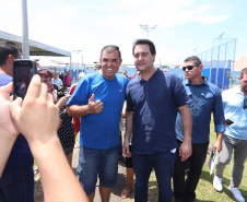 O governador Carlos Massa Ratinho Junior e o prefeito de Curitiba, Rafael Greca, inauguraram neste sábado (02) um parque esportivo no Bairro Novo. A estrutura conta com quadra de futebol com grama sintética, pista de skate com oito obstáculos e quadra poliesportiva. Curitiba,02/02/2019   -  Foto: Rodrigo Félix Leal/ANPr