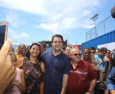 O governador Carlos Massa Ratinho Junior e o prefeito de Curitiba, Rafael Greca, inauguraram neste sábado (02) um parque esportivo no Bairro Novo. A estrutura conta com quadra de futebol com grama sintética, pista de skate com oito obstáculos e quadra poliesportiva. Curitiba,02/02/2019 Foto:Jaelson Lucas / ANPr