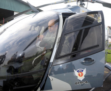 O Governo do Paraná enviou uma equipe aérea para Brumadinho (MG) com o objetivo de auxiliar nas buscas pelas vítimas do rompimento da barragem ocorrida na sexta-feira (25/01). Cinco integrantes do Batalhão de Polícia Militar de Operações Aéreas (BPMOA) viajaram neste domingo (03/02), somando-se à equipe do Corpo de Bombeiros que está naquele estado, incluída na força tarefa de buscas pelas vítimas desde o último domingo (27/01).  -  Curitiba, 03/02/2019  -  Foto: Jaelson Lucas/ANPr
