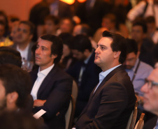 O governador Carlos Massa Ratinho Junior sanciona durante o evento Paraná Day,  a lei  do Programa de Parcerias do Paraná. -  Curitiba, 05/02/2019  -  Foto: Rodrigo Félix Leal