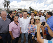 O governador Carlos Massa Ratinho Junior autoriza o início das obras de recuperação do Contorno Sul de Maringá (Noroeste). A obra será feita com recursos do Governo do Estado.  -  Maringá, 06/02/2019  -  Foto: Arnaldo Alves/ANPr