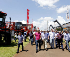 Governador Carlos Massa Ratinho Júnior visita estandes do Show Rural  -  Cascavel, 07/02/2019  -  Foto: Arnaldo Alves/ANPr