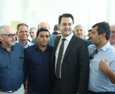 O governador Carlos Massa Ratinho Junior  deu posse, em cerimônia no Palácio Iguaçu, ao secretário de Estado do Desenvolvimento Sustentável e Turismo, Marcio Nunes, e aos presidentes das autarquias vinculadas à pasta. Foram empossados os presidentes do Instituto Água e Terra, Everton Souza; do Simepar, Eduardo Alvin; da Paraná Desenvolvimento, Eduardo Bekin; e da Paraná Turismo, João Jacob Mehl.  -  Curitiba, 12/02/2019  -  Foto: Rodrigo Félix Leal/ANPr
